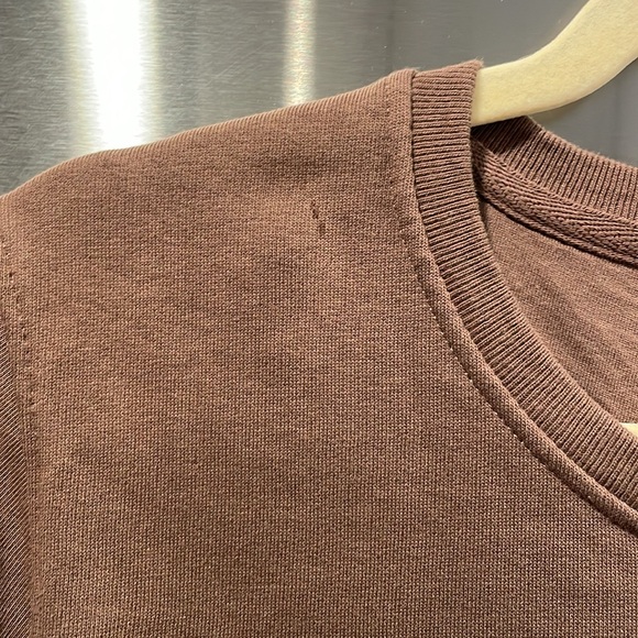 Boutique Mushroom Appliqué Organic CottonSweatshirt BRAND NEW - Picture 4 of 6